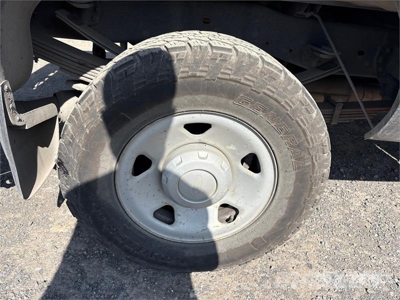 Ford F-350 XL 4x2 Crew Cab Pickup Άλλα Vans