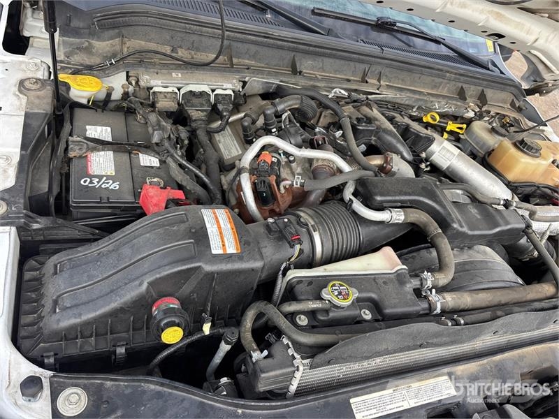Ford F-350 XL 4x2 Extended Cab Utility Truck شاحنات خفيفة/مفصلية الجوانب