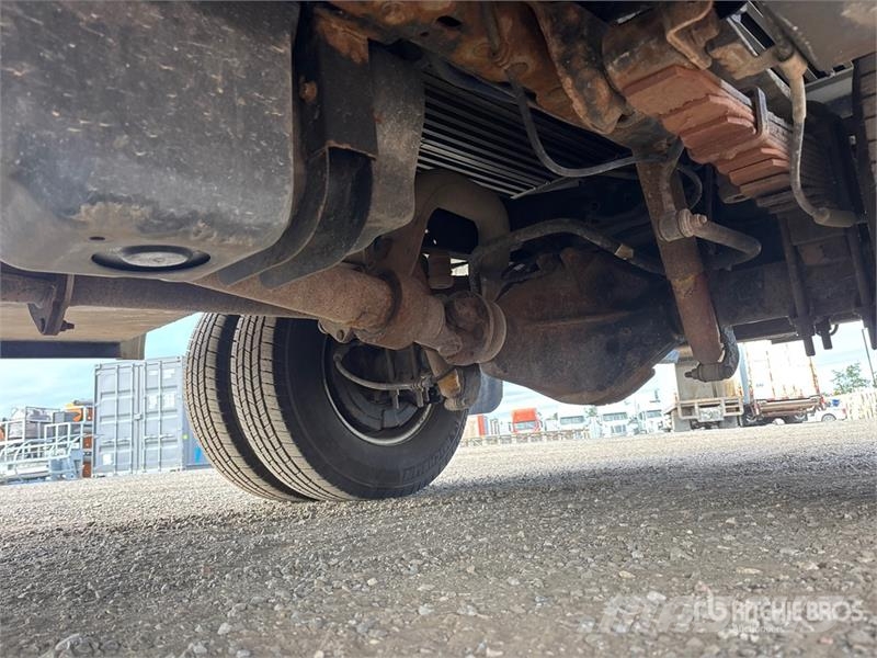 Ford F-350 XL 4x2 Extended Cab Utility Truck شاحنات خفيفة/مفصلية الجوانب