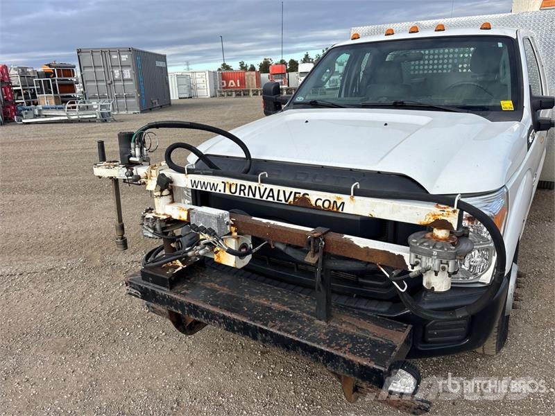 Ford F-350 XL 4x2 Extended Cab Utility Truck شاحنات خفيفة/مفصلية الجوانب