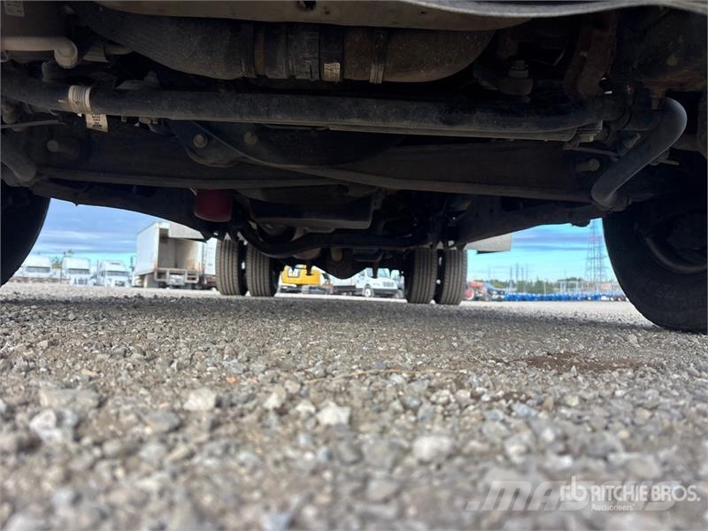 Ford F-350 XL 4x2 Extended Cab Utility Truck شاحنات خفيفة/مفصلية الجوانب