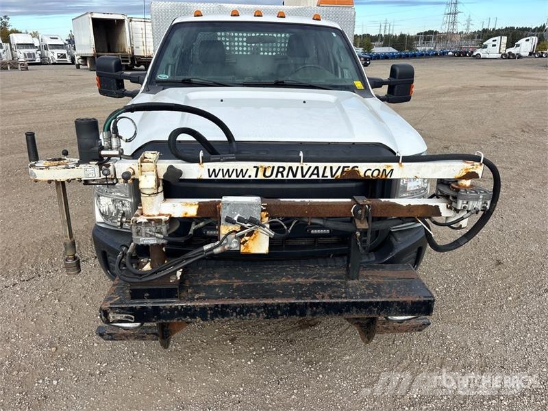 Ford F-350 XL 4x2 Extended Cab Utility Truck شاحنات خفيفة/مفصلية الجوانب