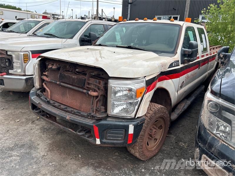 Ford F-350 XL 4x4 Crew Cab Pickup (Inoperable) Furgoni altro