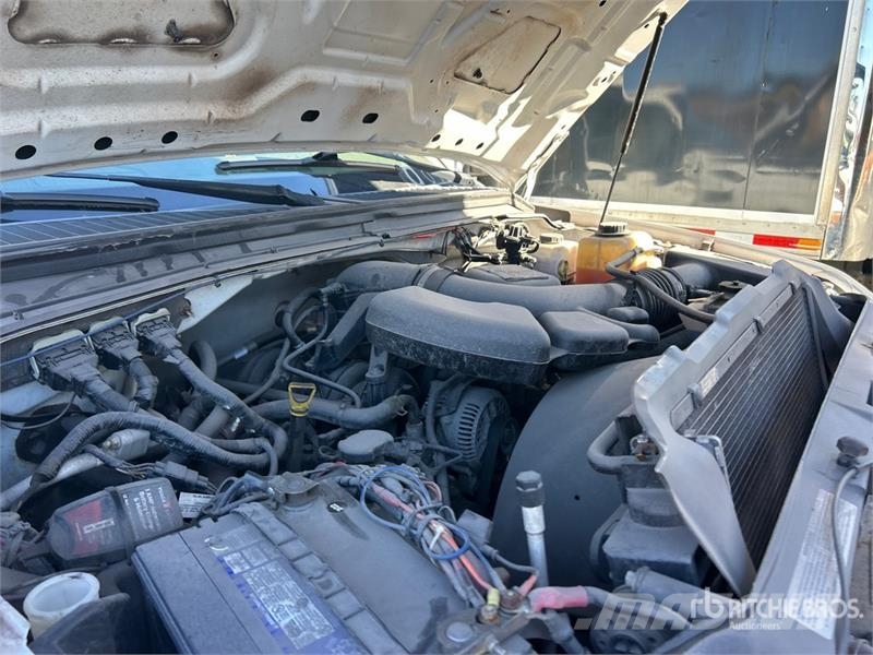Ford F-350 XL 4x4 Crew Cab Pickup (Inoperable) Outros