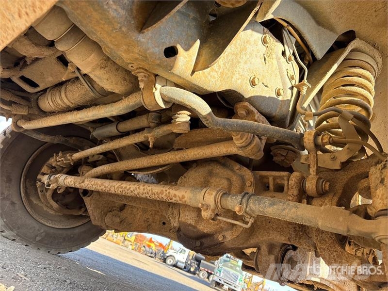 Ford F-350 XL 4x4 Crew Cab Pickup Inne
