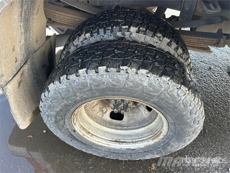 Ford F-350 XL 4x4 Extended Cab Utility Truck شاحنات خفيفة/مفصلية الجوانب