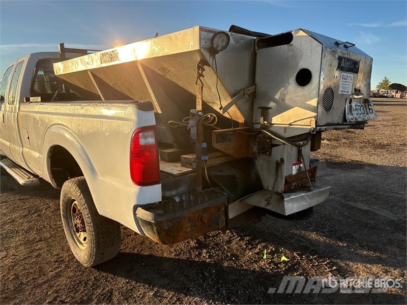 Ford F-350 XL 4x4 Extended Cab Pickup Otras furgonetas