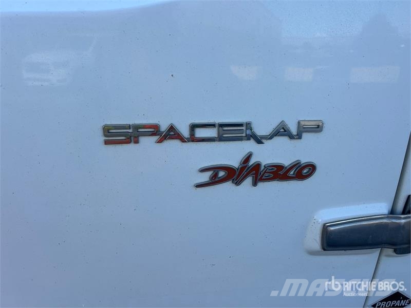 Ford F-350 XL 4x4 Extended Cab Utility Truck شاحنات خفيفة/مفصلية الجوانب