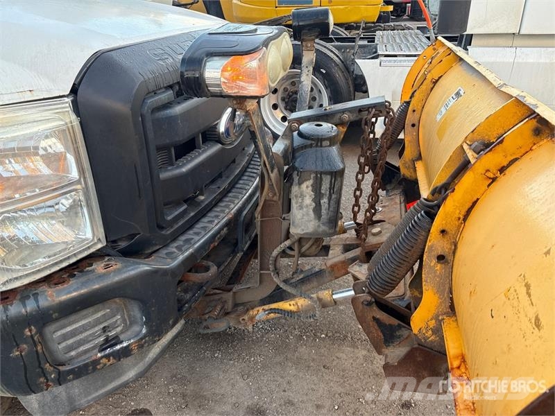 Ford F-350 XL 4x4 Extended Cab Pickup Otras furgonetas