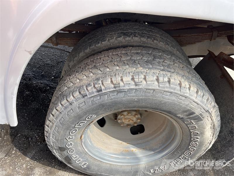 Ford F-350 XL 4x4 Extended Cab Service Truck (Inoperabl مركبات الأغراض العامة