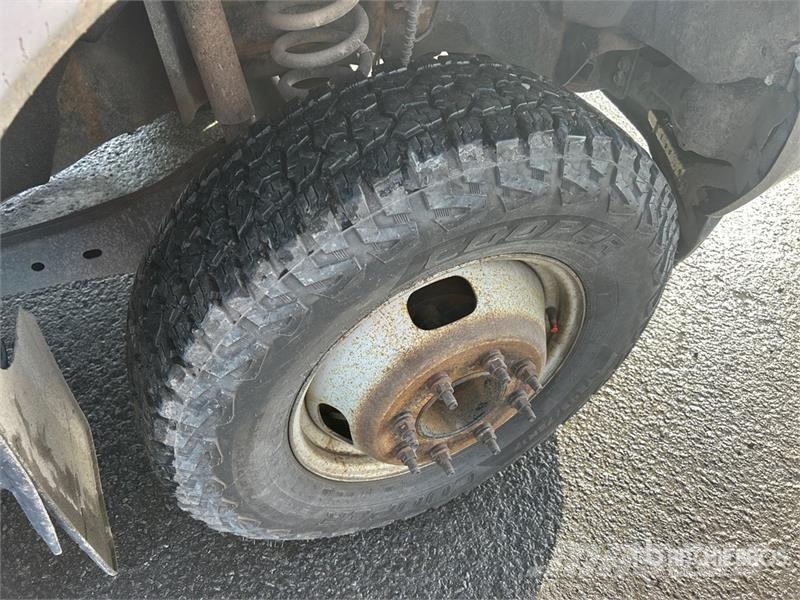 Ford F-350 XL 4x4 Extended Cab Utility Truck شاحنات خفيفة/مفصلية الجوانب