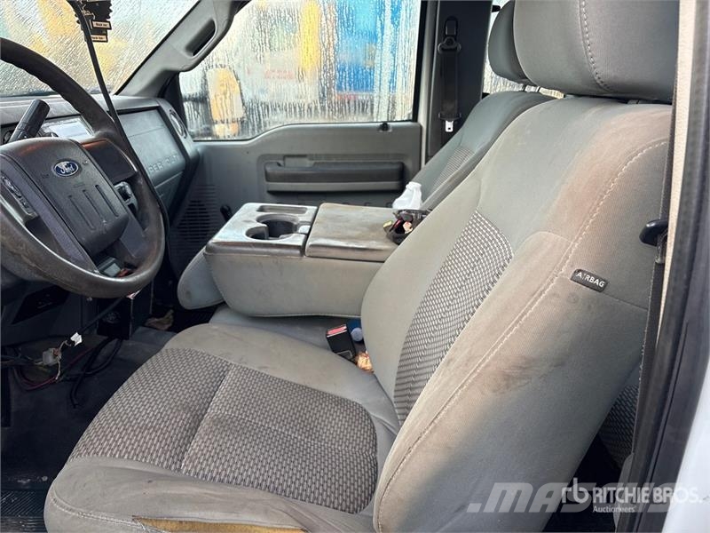 Ford F-350 XL 4x4 Extended Cab Pickup Otras furgonetas