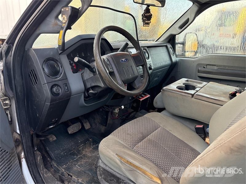 Ford F-350 XL 4x4 Extended Cab Pickup Otras furgonetas