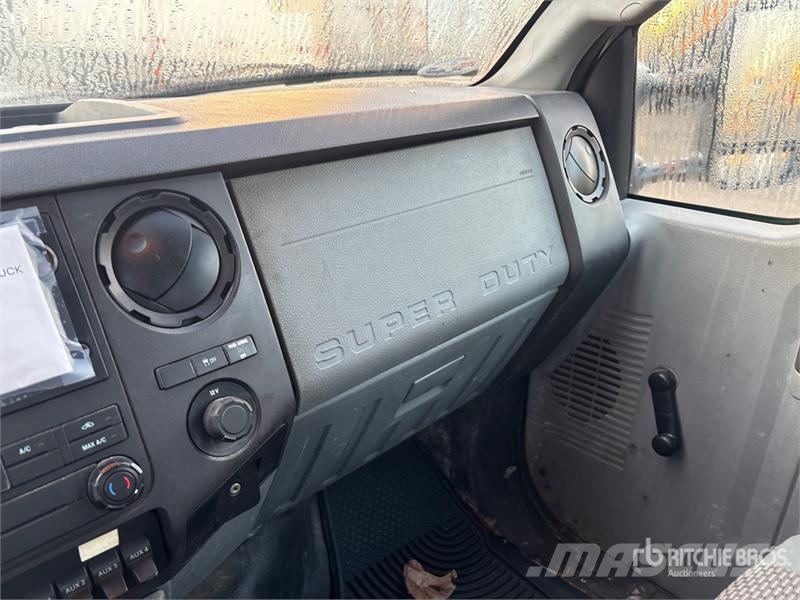 Ford F-350 XL 4x4 Extended Cab Pickup Otras furgonetas