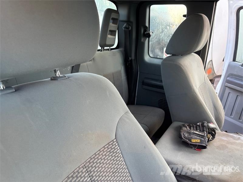 Ford F-350 XL 4x4 Extended Cab Pickup Otras furgonetas