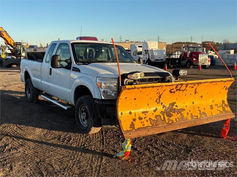 Ford F-350 XL 4x4 Extended Cab Pickup Otras furgonetas