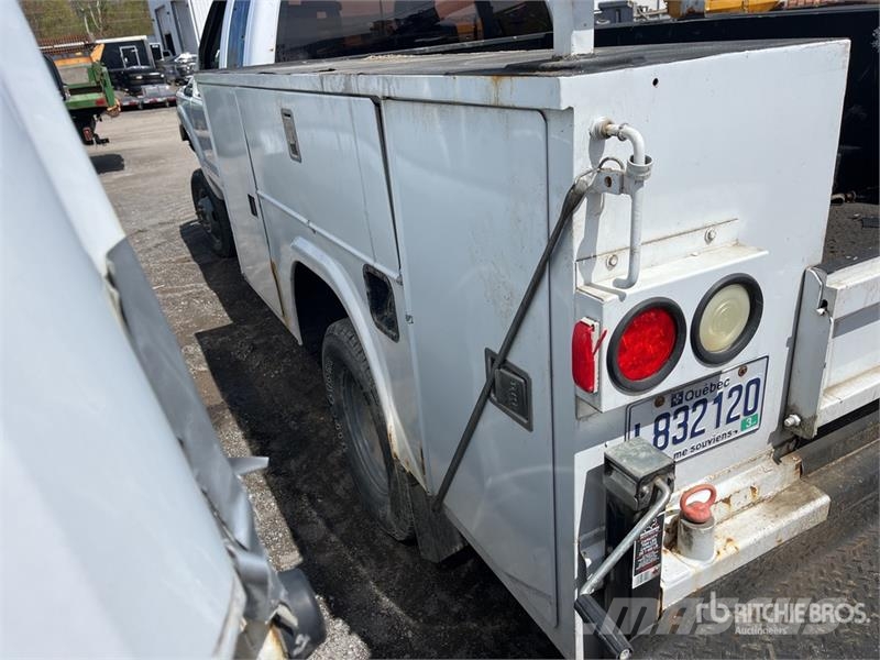Ford F-350 XL 4x4 Extended Cab Service Truck (Inoperabl مركبات الأغراض العامة