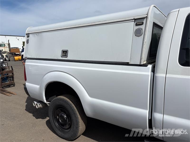 Ford F-350 XL 4x4 Extended Cab Pickup Citi