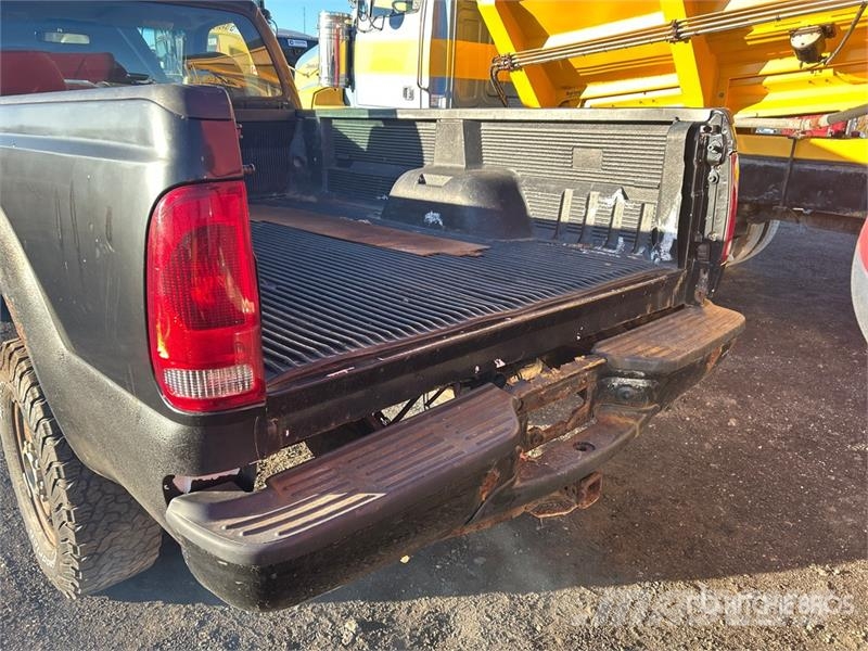 Ford F-350 XL 4x4 Pickup Ostalo