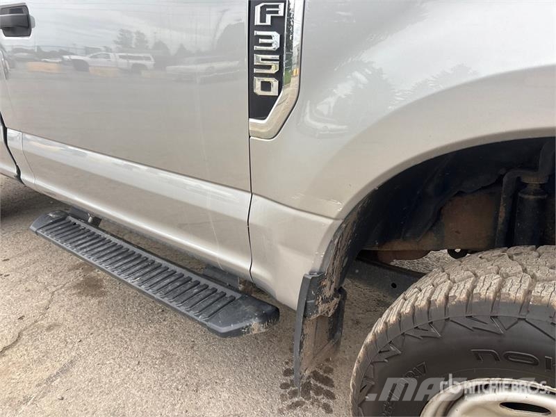 Ford F-350 XL 4x4 Pickup Furgoni altro