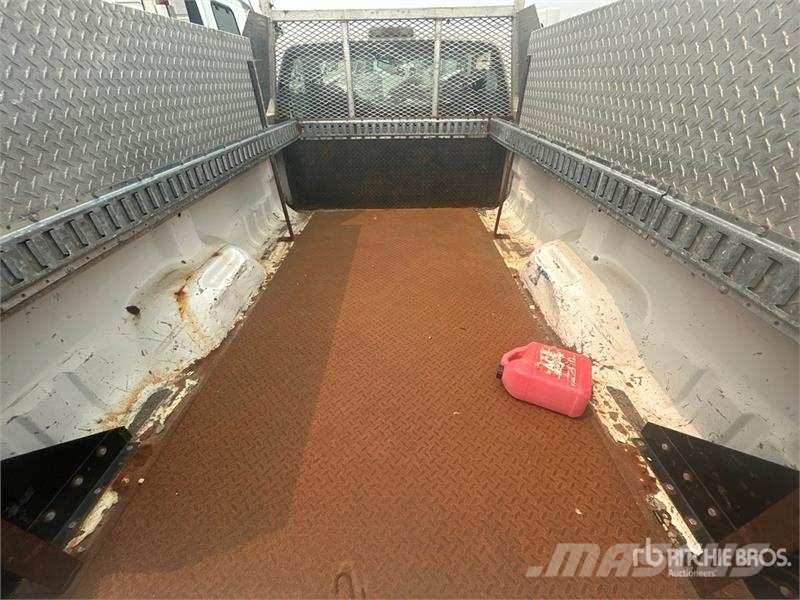 Ford F-350 XL 4x4 Pickup (Inoperable) その他