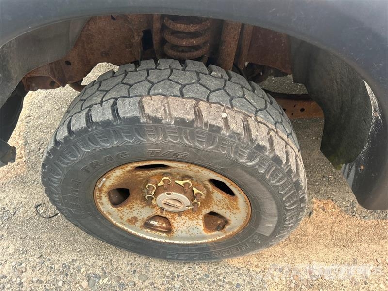 Ford F-350 XL 4x4 Pickup (Inoperable) その他
