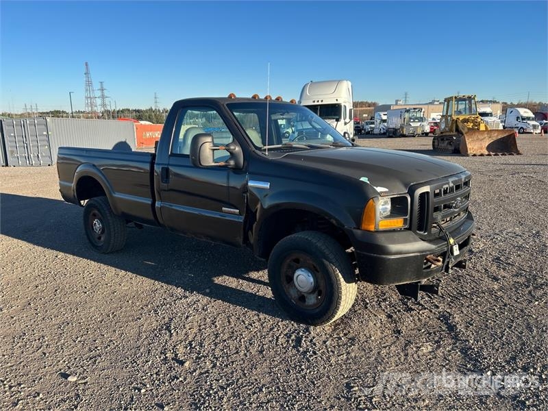 Ford F-350 XL 4x4 Pickup Ostalo