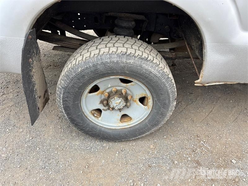 Ford F-350 XL 4x4 Pickup أخرى