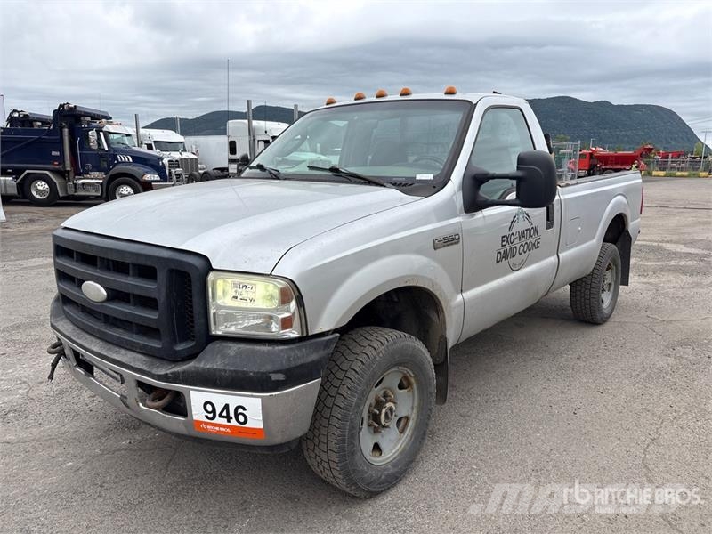 Ford F-350 XL 4x4 Pickup أخرى