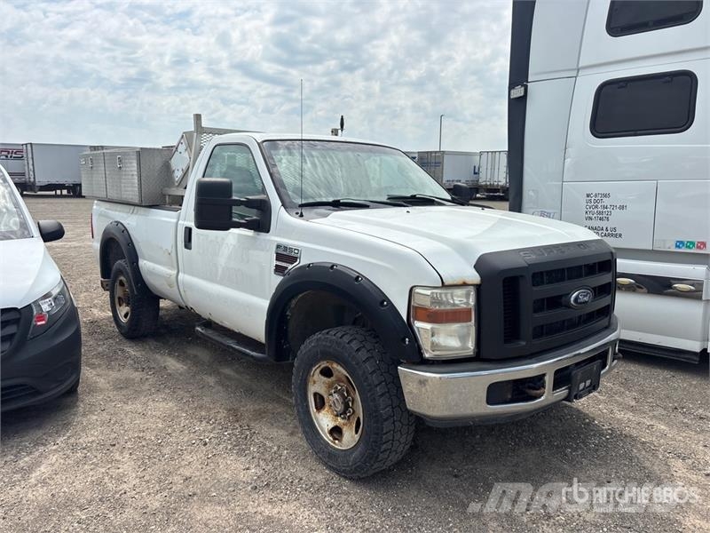 Ford F-350 XL 4x4 Pickup (Inoperable) その他