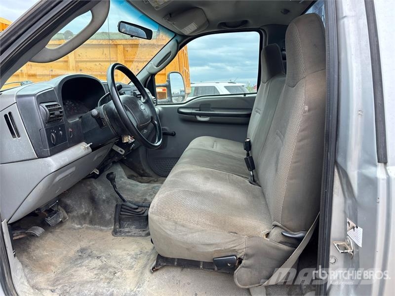 Ford F-350 XL 4x4 Pickup أخرى