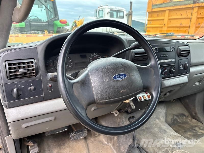 Ford F-350 XL 4x4 Pickup أخرى