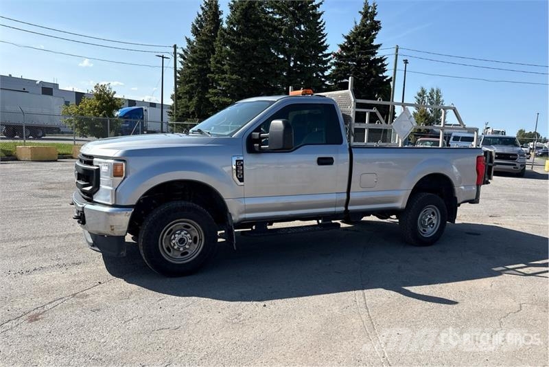 Ford F-350 XL 4x4 Pickup Furgoni altro