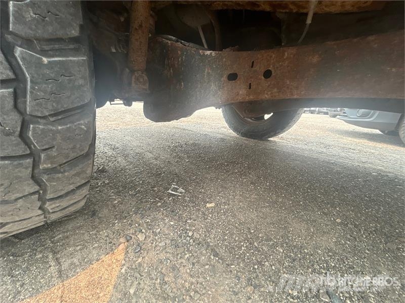 Ford F-350 XL 4x4 Pickup (Inoperable) その他