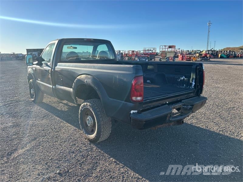 Ford F-350 XL 4x4 Pickup Ostalo