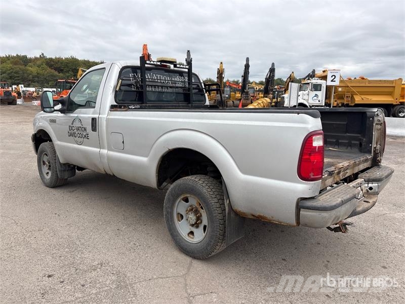 Ford F-350 XL 4x4 Pickup أخرى