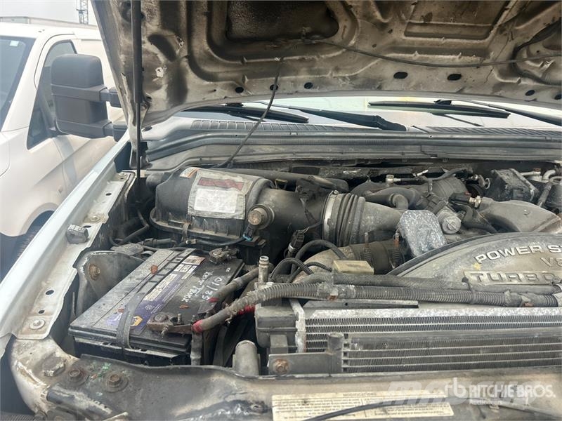 Ford F-350 XL 4x4 Pickup (Inoperable) その他