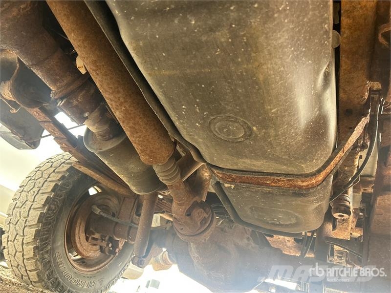 Ford F-350 XL 4x4 Pickup (Inoperable) その他