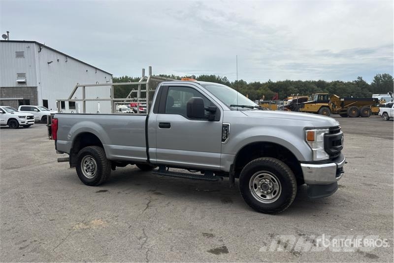Ford F-350 XL 4x4 Pickup Furgoni altro
