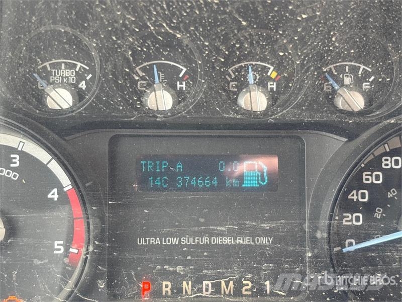 Ford F-350 XLT 4x4 Crew Cab Pickup Ostalo