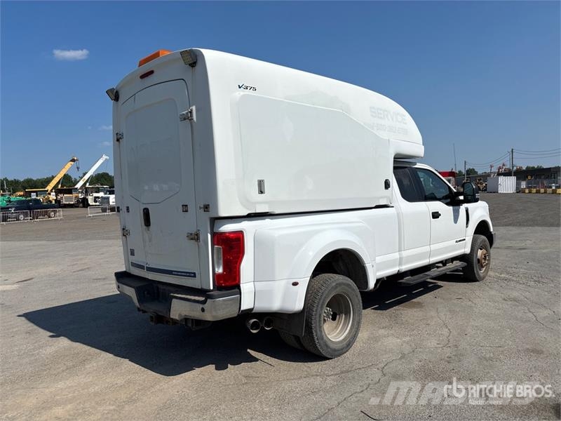 Ford F-350 XLT 4x4 Extended Cab Pickup Altele