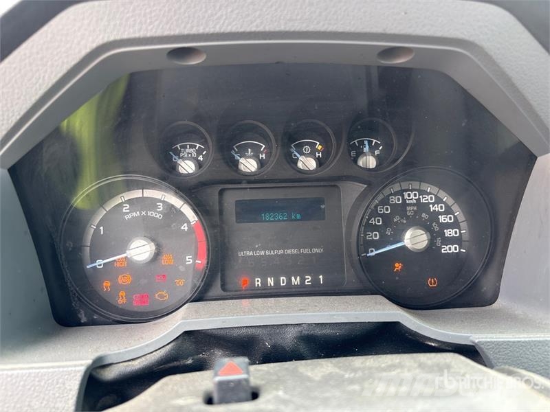 Ford F-350 XLT 4x4 Pickup Other