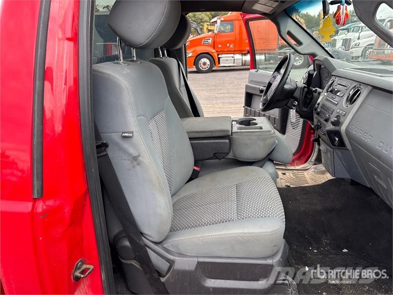 Ford F-350 XLT 4x4 Pickup Other