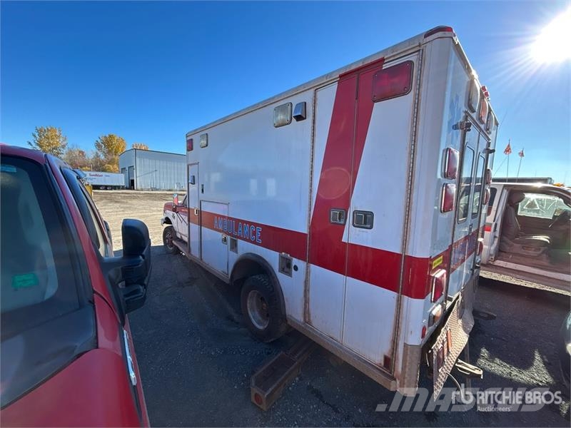 Ford F-350 XLT Super Duty Ambulances