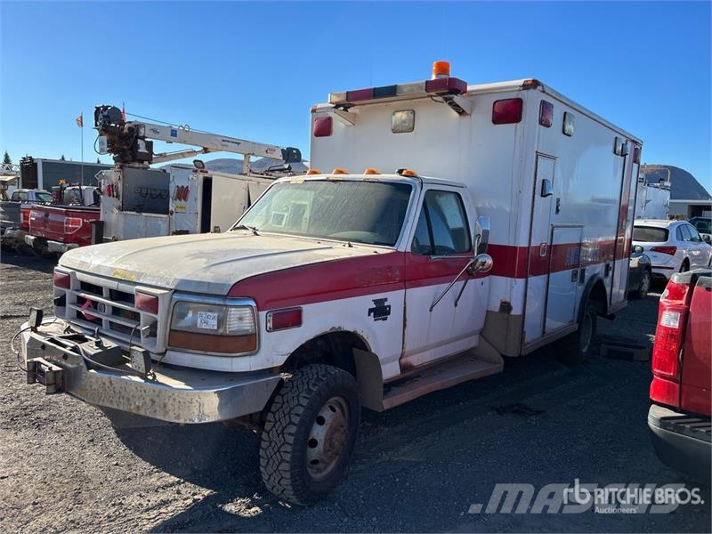 Ford F-350 XLT Super Duty Ambulances