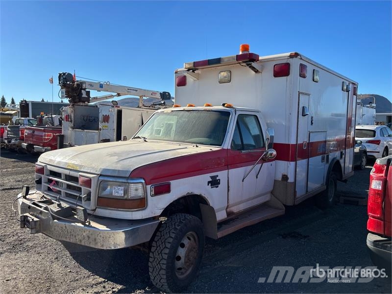 Ford F-350 XLT Super Duty Ambulances