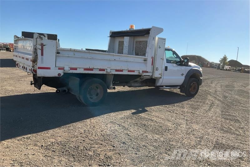 Ford F-450 شاحنات قلابة