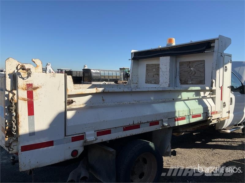 Ford F-450 شاحنات قلابة