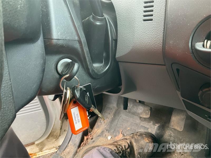 Ford F-450 Auto korpe