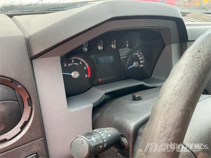 Ford F-450 Auto korpe